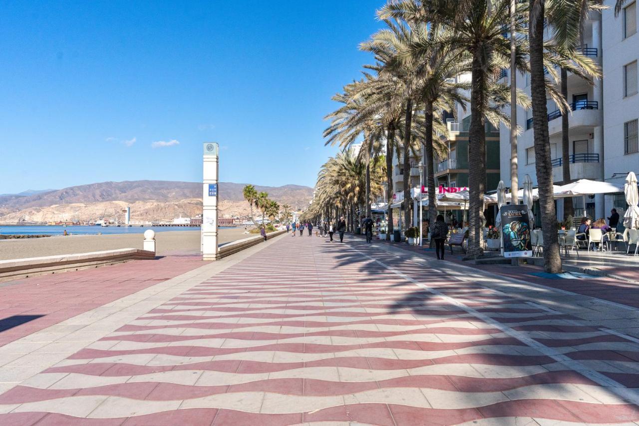 Expoholidays- Apartaments Paseo Maritimo Almeria Exterior photo