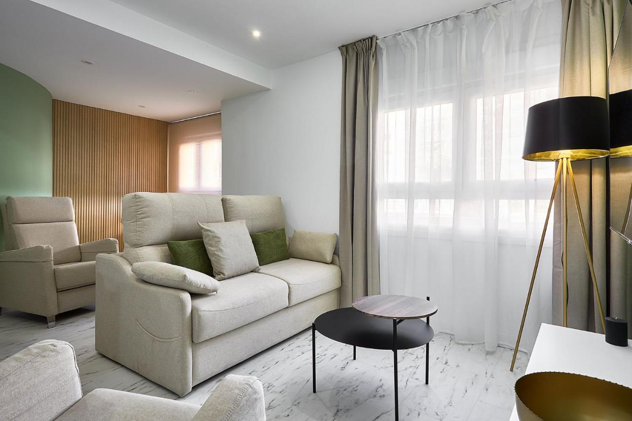 Expoholidays- Apartaments Paseo Maritimo Almeria Exterior photo